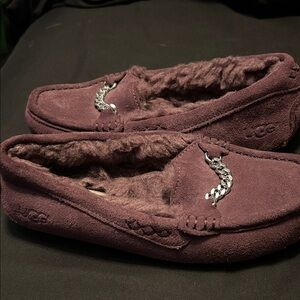 UGG Women's Purple Slippers with Chain Detail